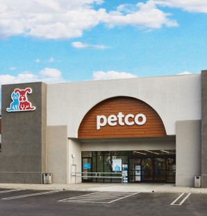 shops to buy dogs in milwaukee Petco