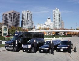 minibus rentals with driver in milwaukee Blackline Limousines
